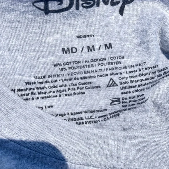 Sale🟢💲2/10‼️Disney Mickey Mouse T-Shirt - Picture 6 of 6